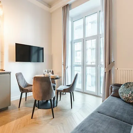 Centrum Spokojna 10 Apartment *